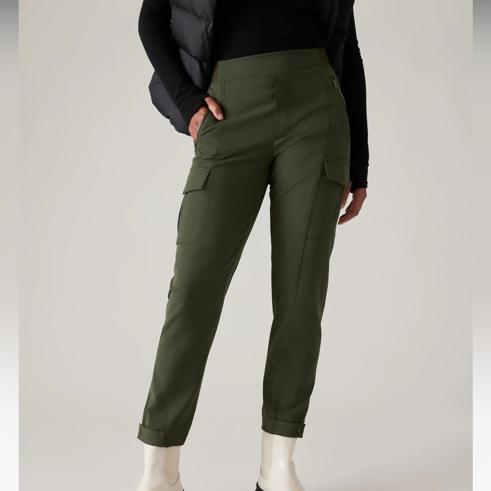 Athleta Endless Cargo High Rise Jogger Olive Green size 12 -